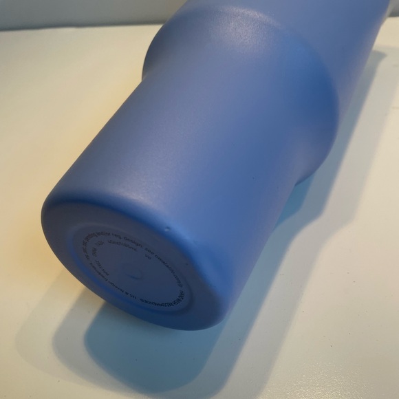 Owala 40oz tumbler - Picture 3 of 7